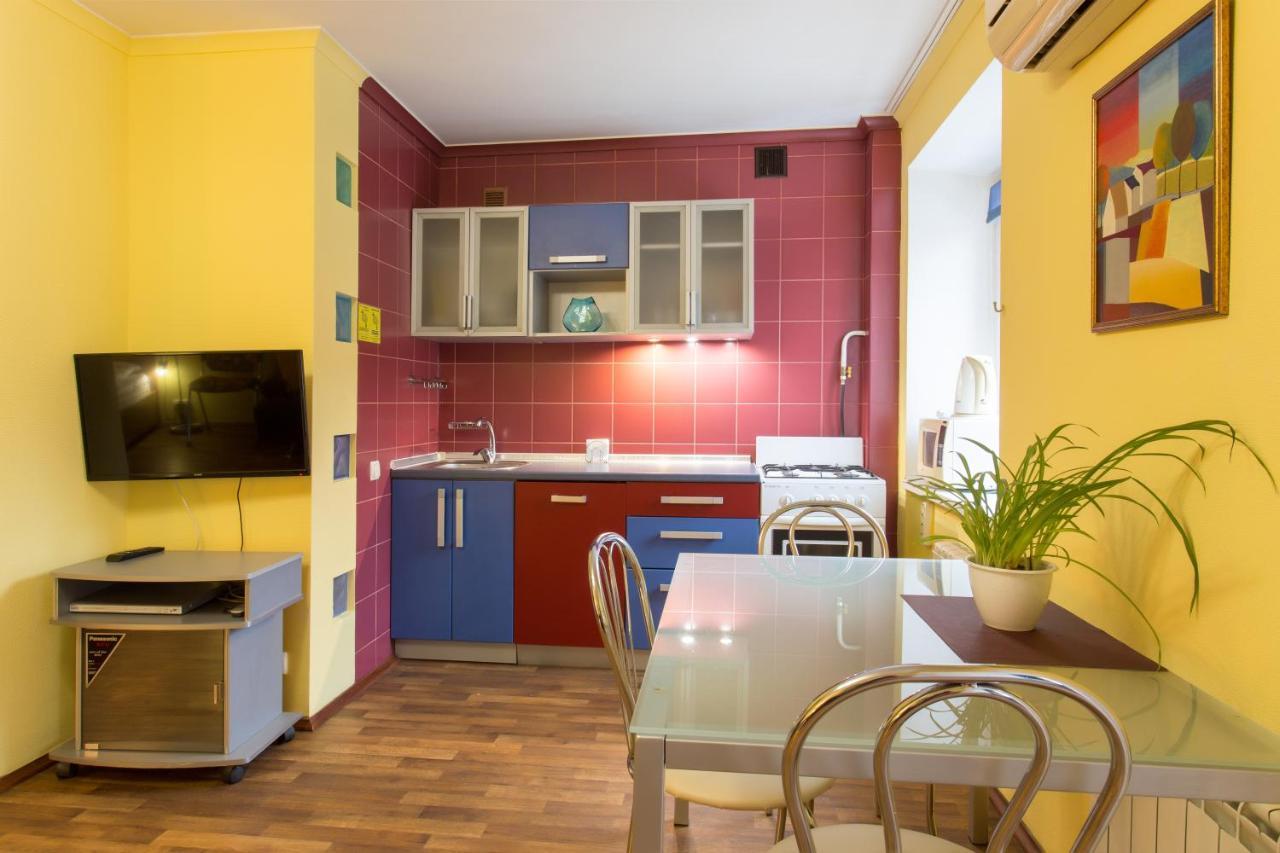 Nauky Avenue Apartment คาร์คิฟ ภายนอก รูปภาพ