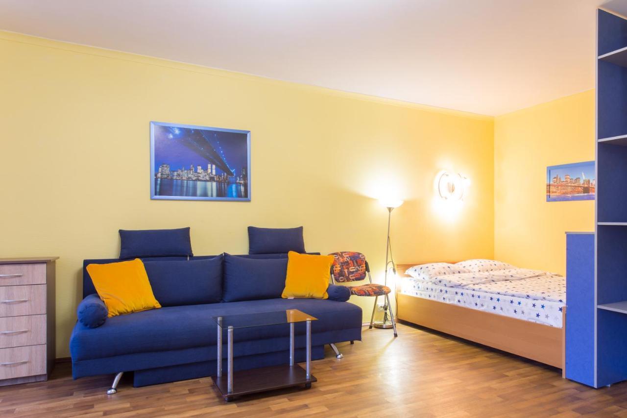 Nauky Avenue Apartment คาร์คิฟ ภายนอก รูปภาพ