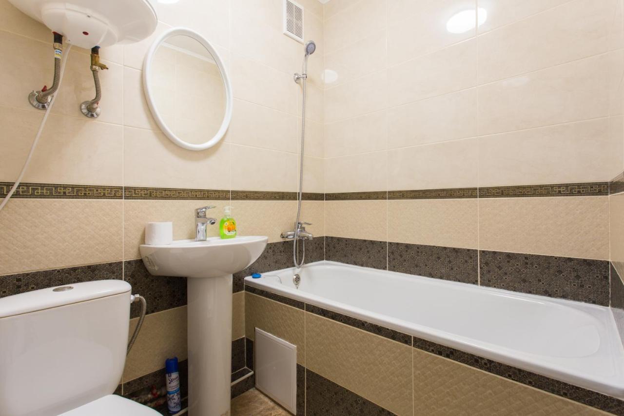 Nauky Avenue Apartment คาร์คิฟ ภายนอก รูปภาพ